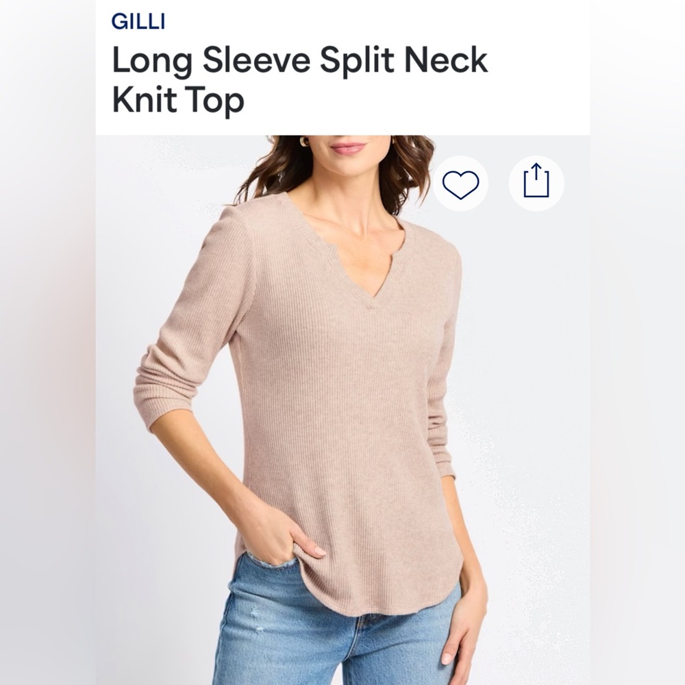 Gilli Ribbed Split V-Neck Top in Beige